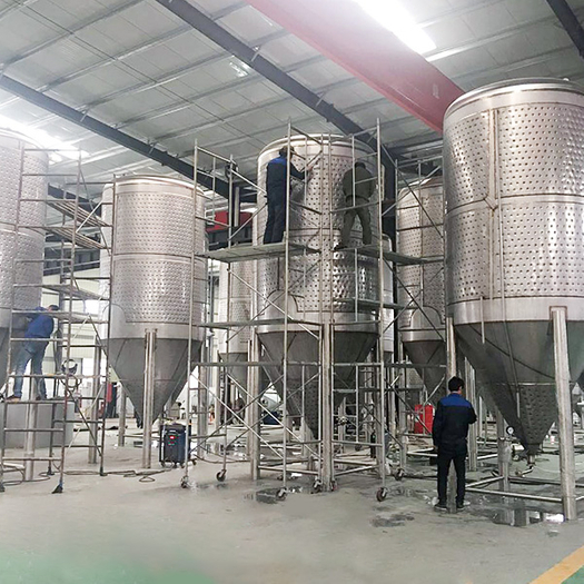 &eacute;quipement de distillerie