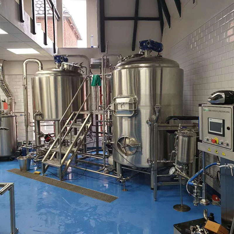 800L Bierbrauereiausr&uuml;stung.jpg